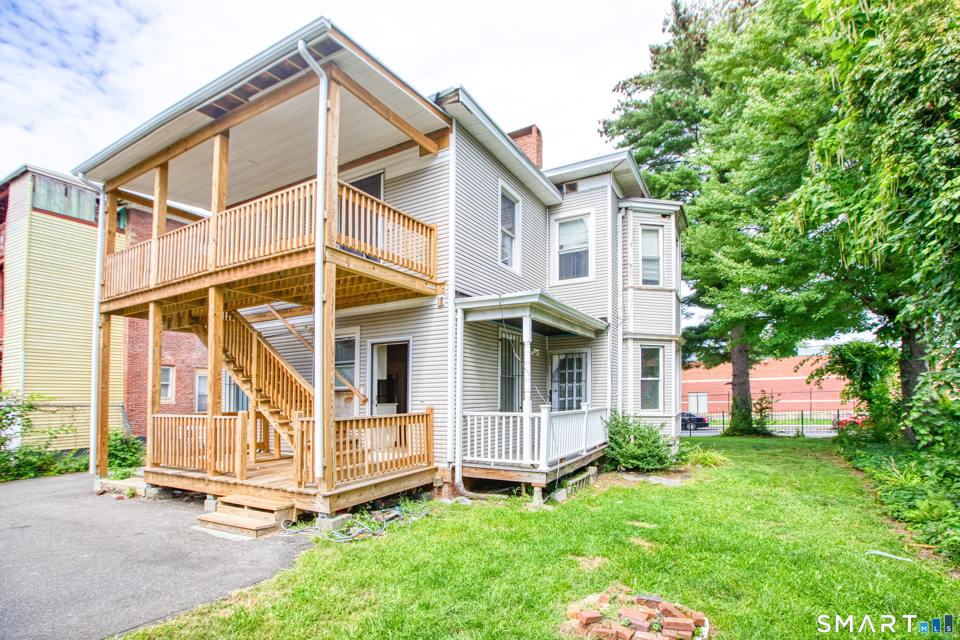 15 Ward Street Hartford CT 06106