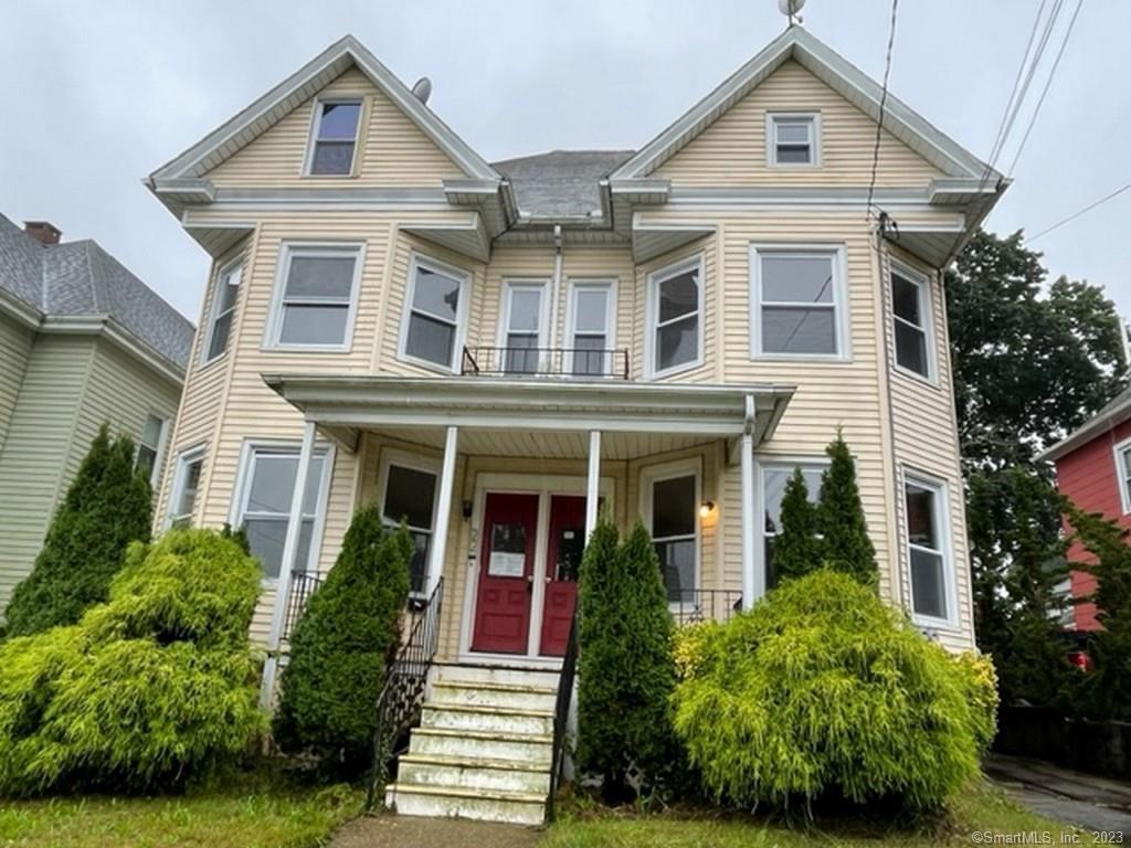 22 Alger Place New London CT 06320