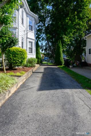 153 Baker Avenue Groton CT 06340