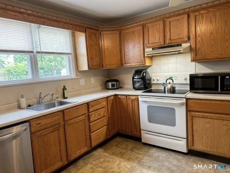 11 Belmont Circle Danbury CT 06810