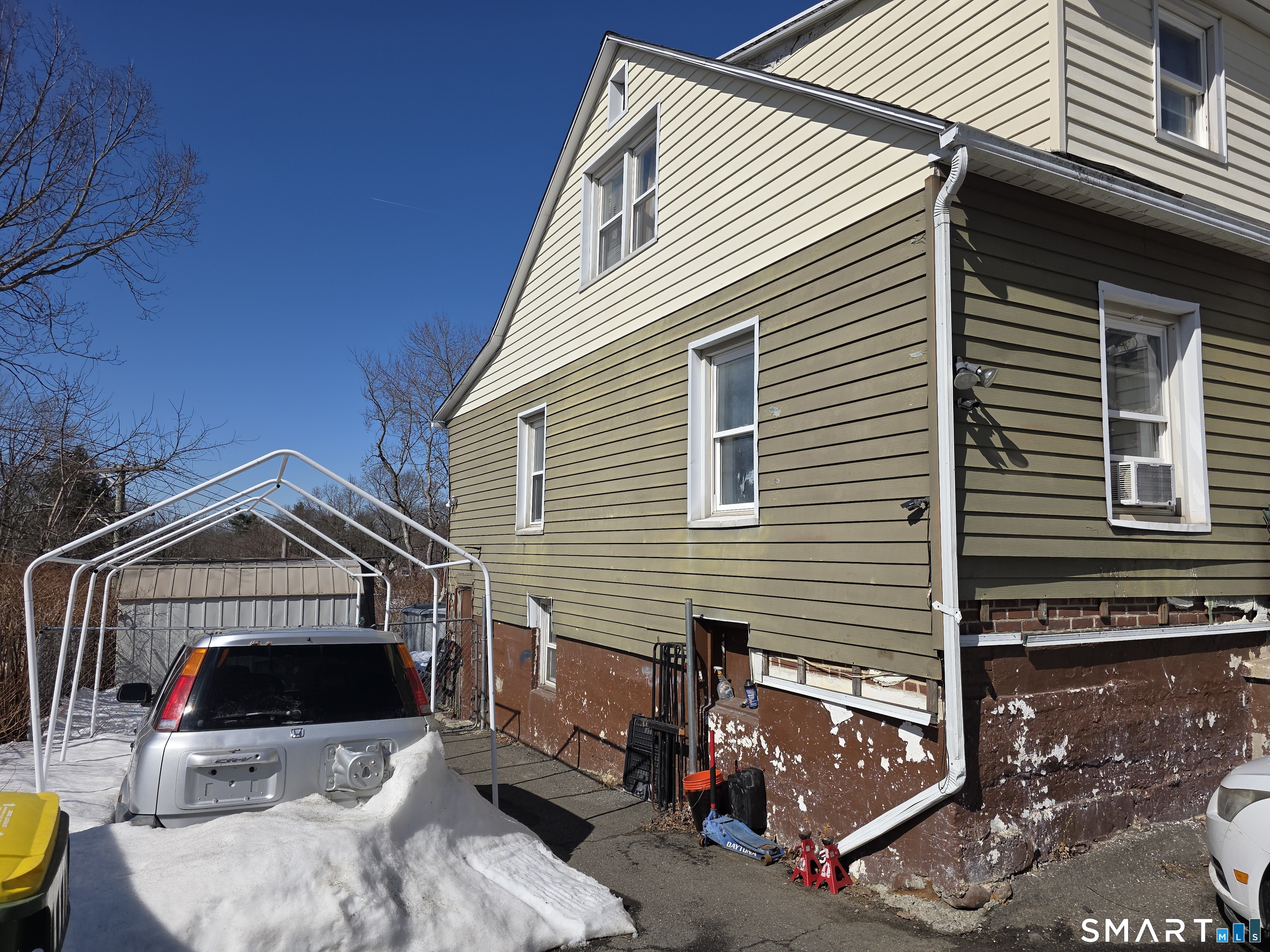 891 Pearl Lake Road Waterbury CT 06706
