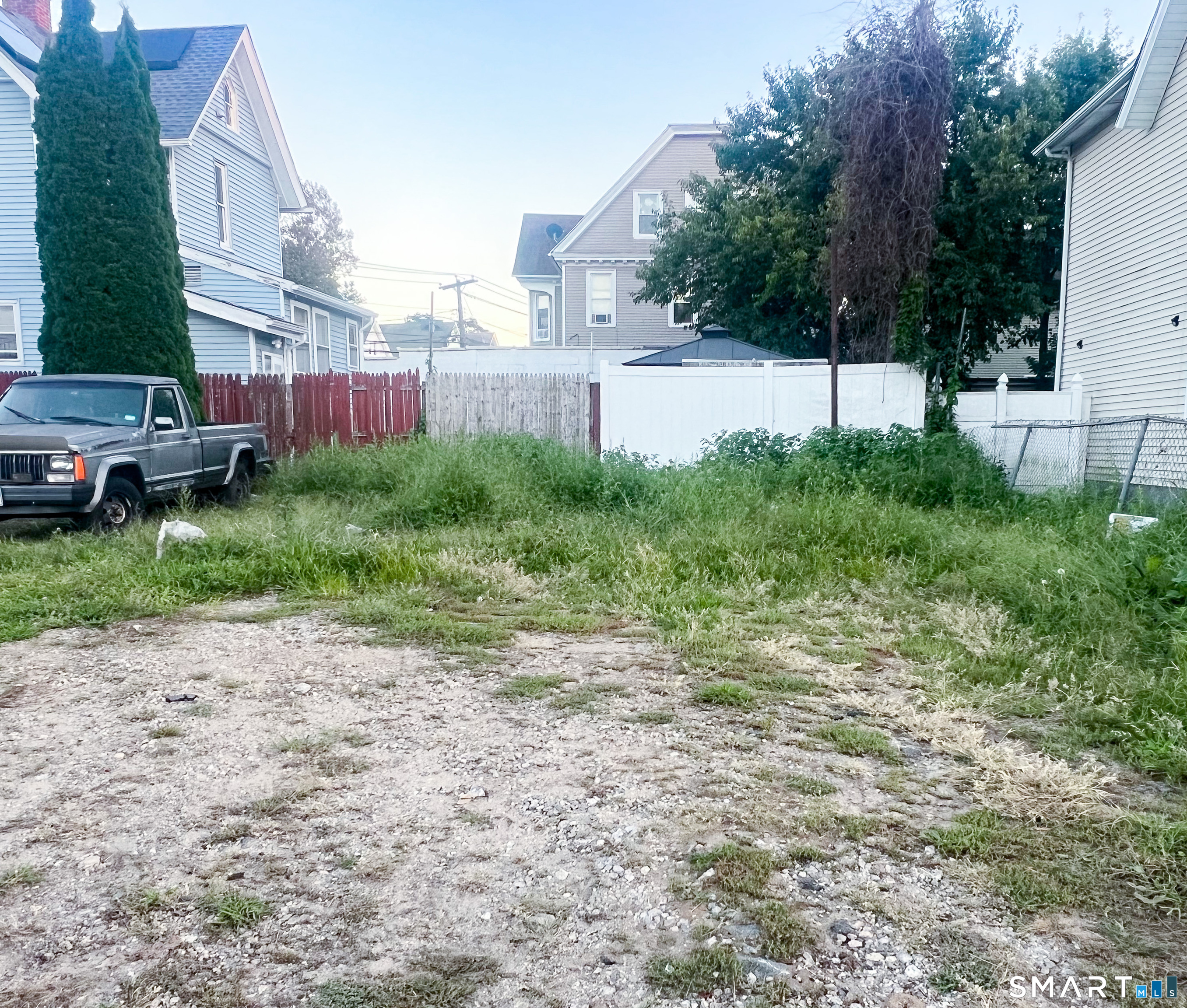 235-237 Hanover Street Bridgeport CT 06605