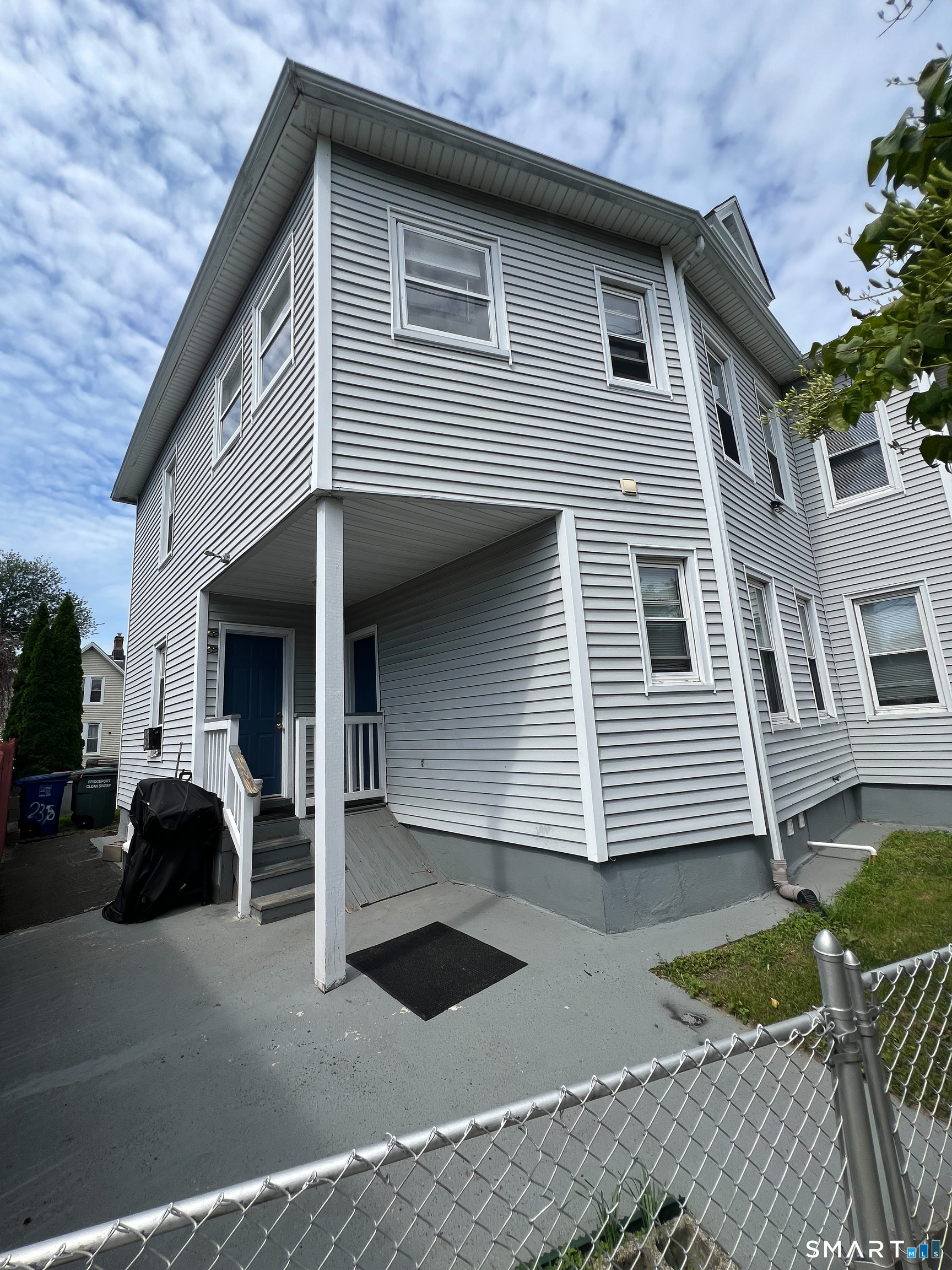 235-237 Hanover Street Bridgeport CT 06605