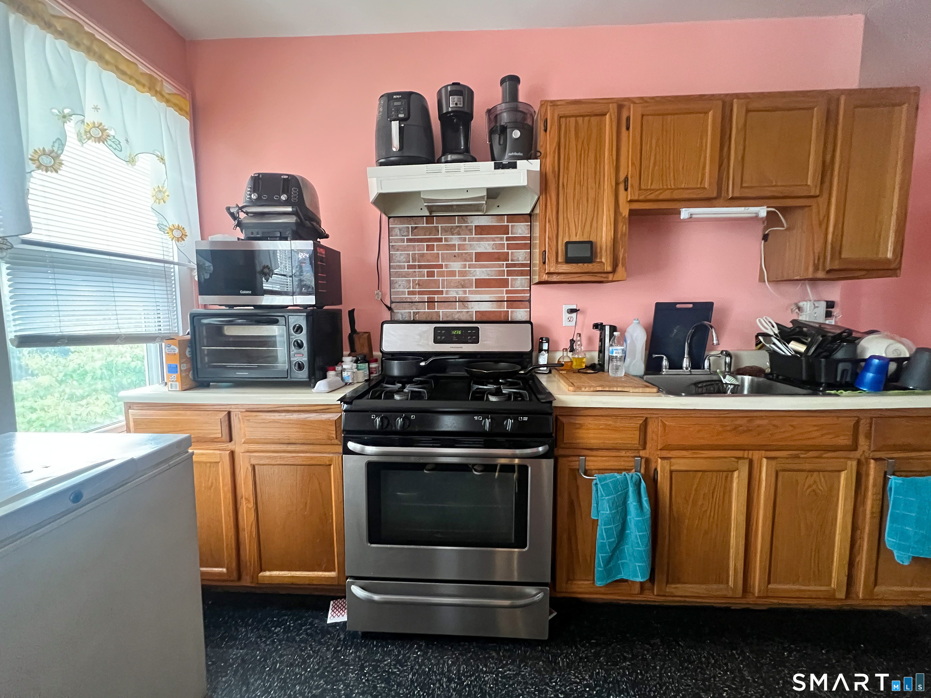 235-237 Hanover Street Bridgeport CT 06605