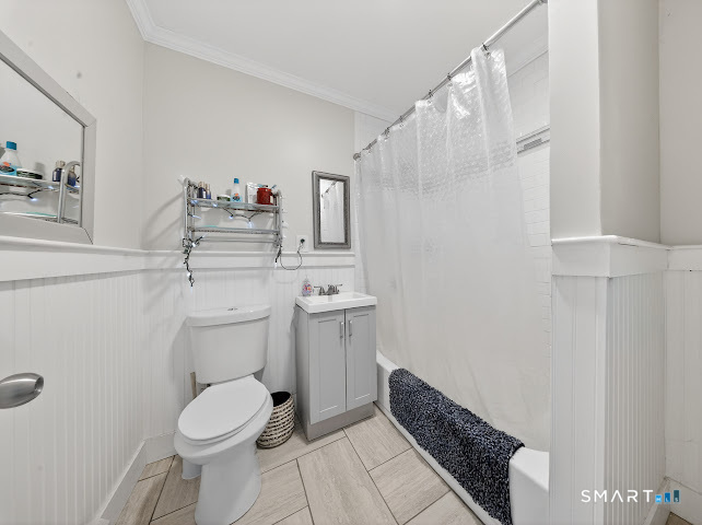 1389 Pembroke Street Bridgeport CT 06608