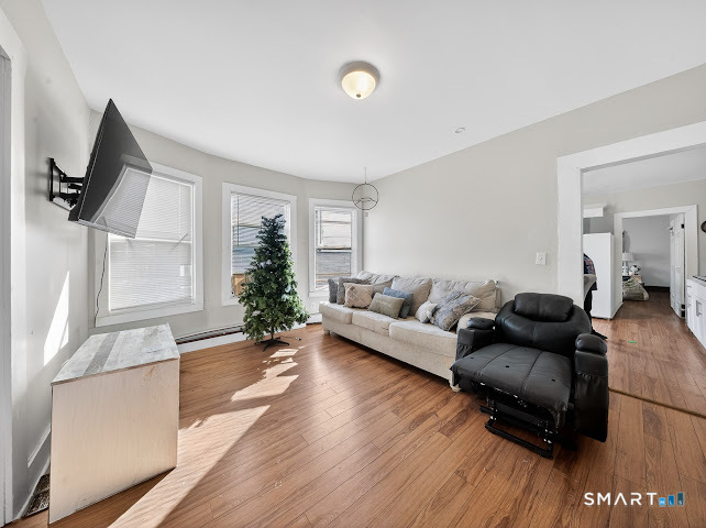 1389 Pembroke Street Bridgeport CT 06608