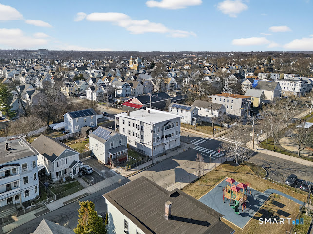 1389 Pembroke Street Bridgeport CT 06608