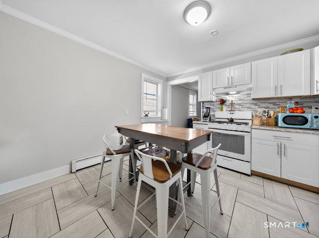 1389 Pembroke Street Bridgeport CT 06608