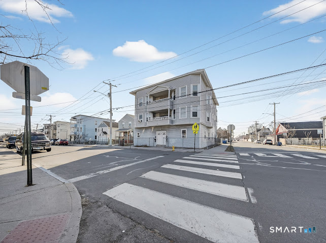 1389 Pembroke Street Bridgeport CT 06608