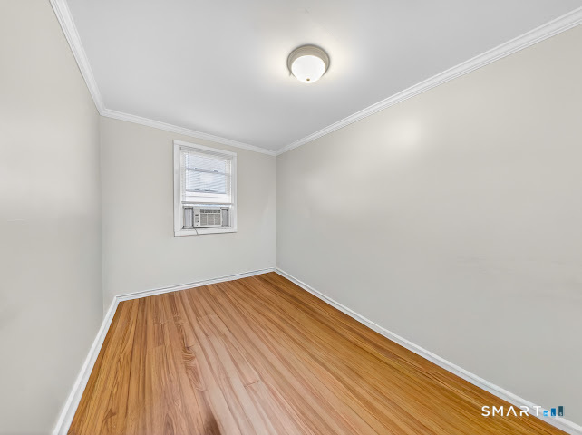 1389 Pembroke Street Bridgeport CT 06608