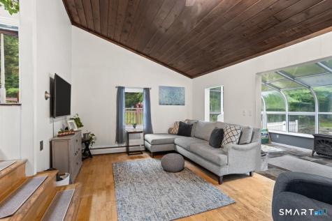 26 Tatnic Hill Road Brooklyn CT 06234