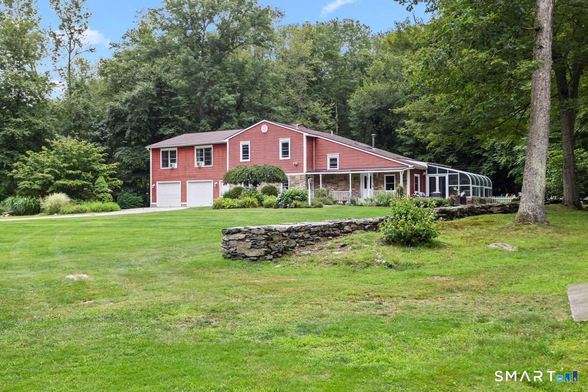 26 Tatnic Hill Road Brooklyn CT 06234