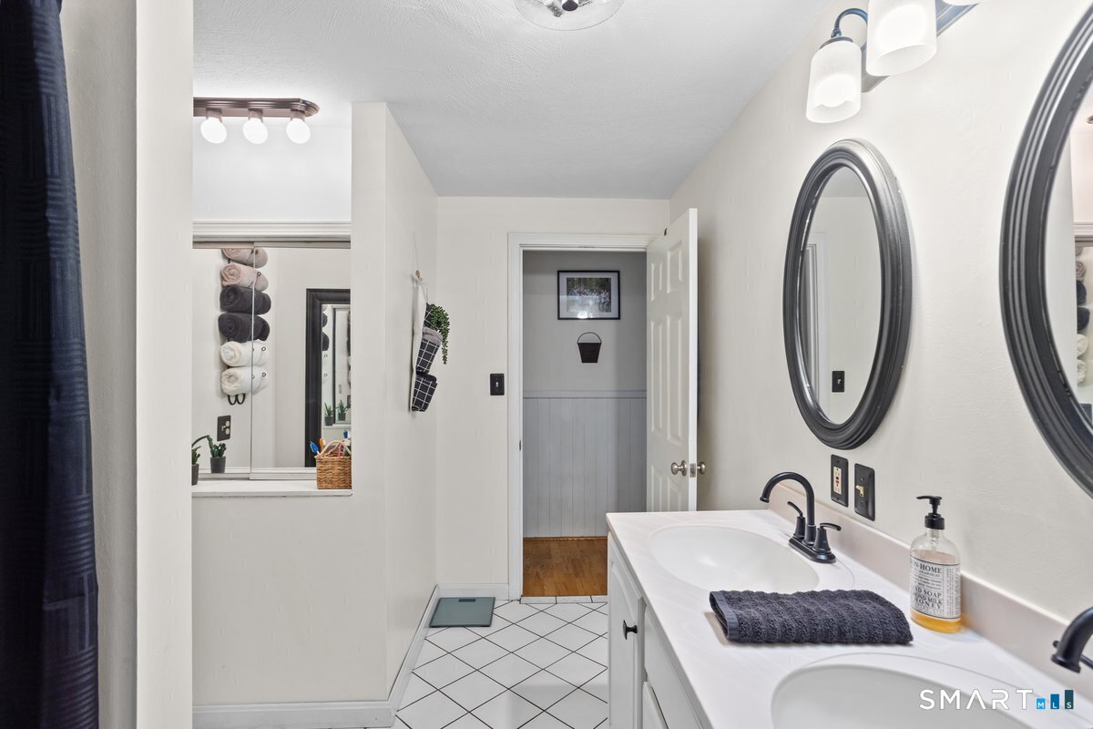 26 Tatnic Hill Road Brooklyn CT 06234