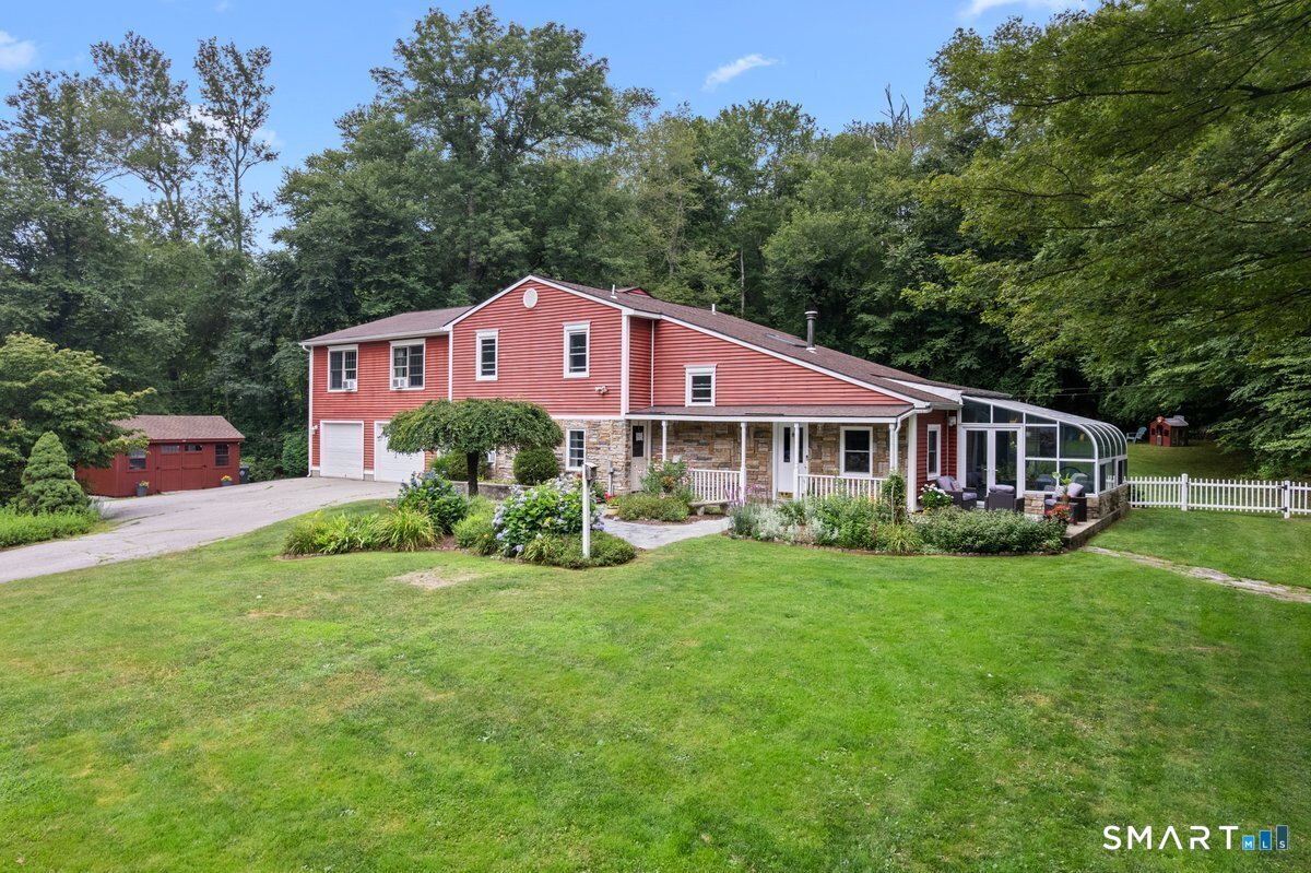26 Tatnic Hill Road Brooklyn CT 06234
