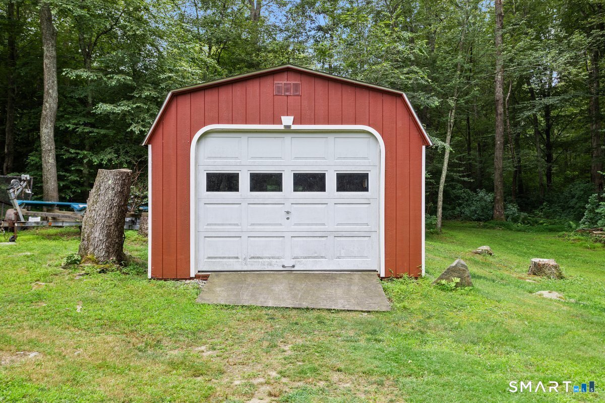 26 Tatnic Hill Road Brooklyn CT 06234