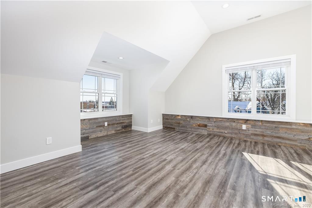202 Park Road West Hartford CT 06119