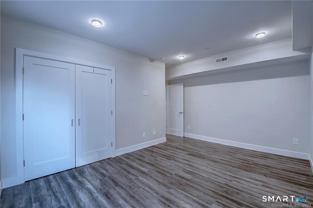 202 Park Road West Hartford CT 06119