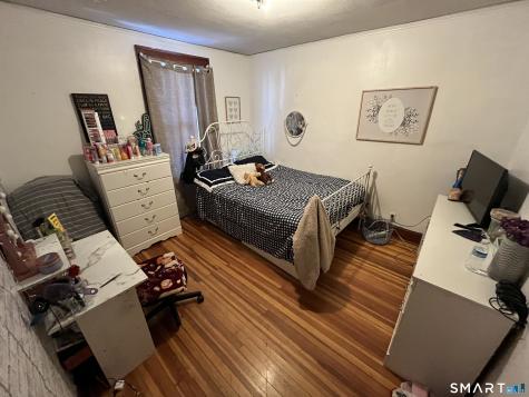 18 Hemlock Street Manchester CT 06040