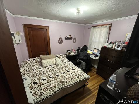 18 Hemlock Street Manchester CT 06040