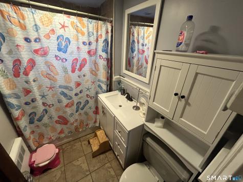 18 Hemlock Street Manchester CT 06040