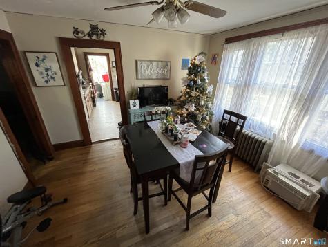18 Hemlock Street Manchester CT 06040