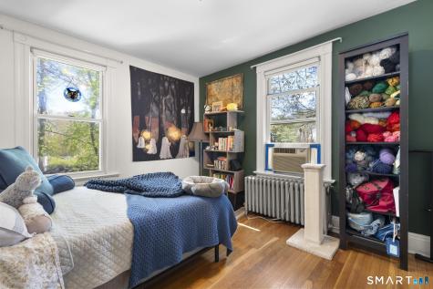 86 Oakwood Avenue West Hartford CT 06119
