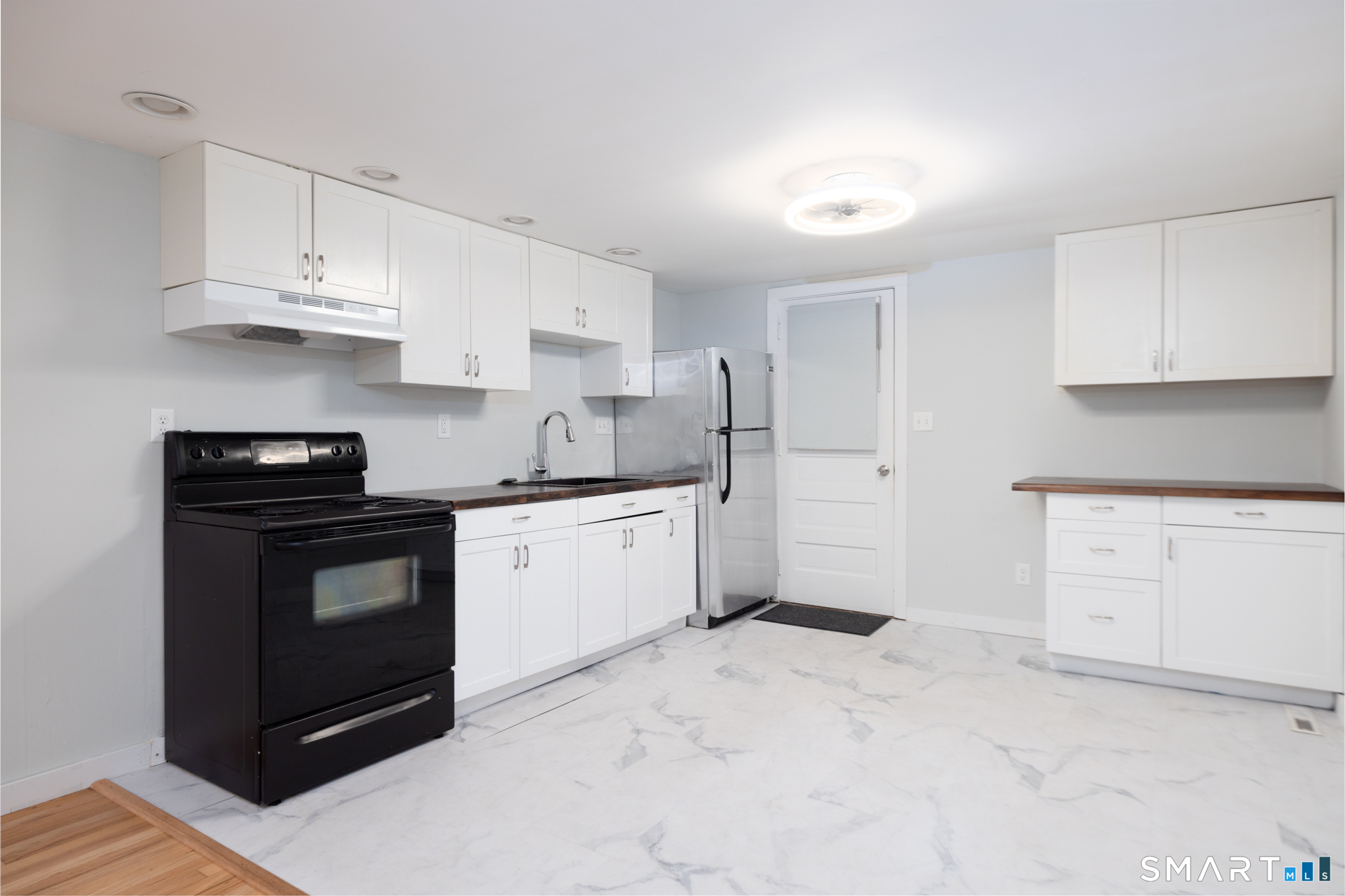 44-46 Beach Park Road Clinton CT 06413
