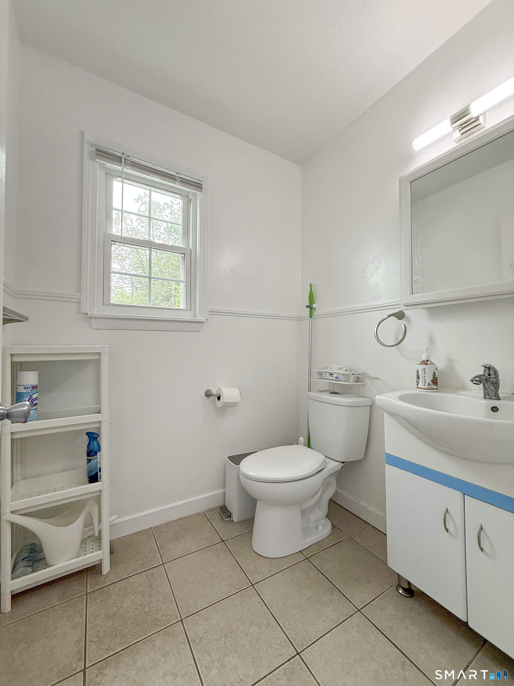 1679 Litchfield Turnpike Woodbridge CT 06525