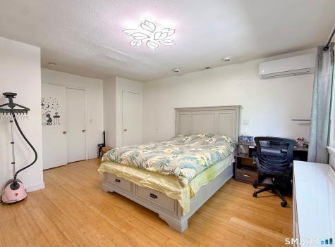 1679 Litchfield Turnpike Woodbridge CT 06525