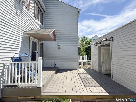 1679 Litchfield Turnpike Woodbridge CT 06525