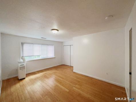 1679 Litchfield Turnpike Woodbridge CT 06525