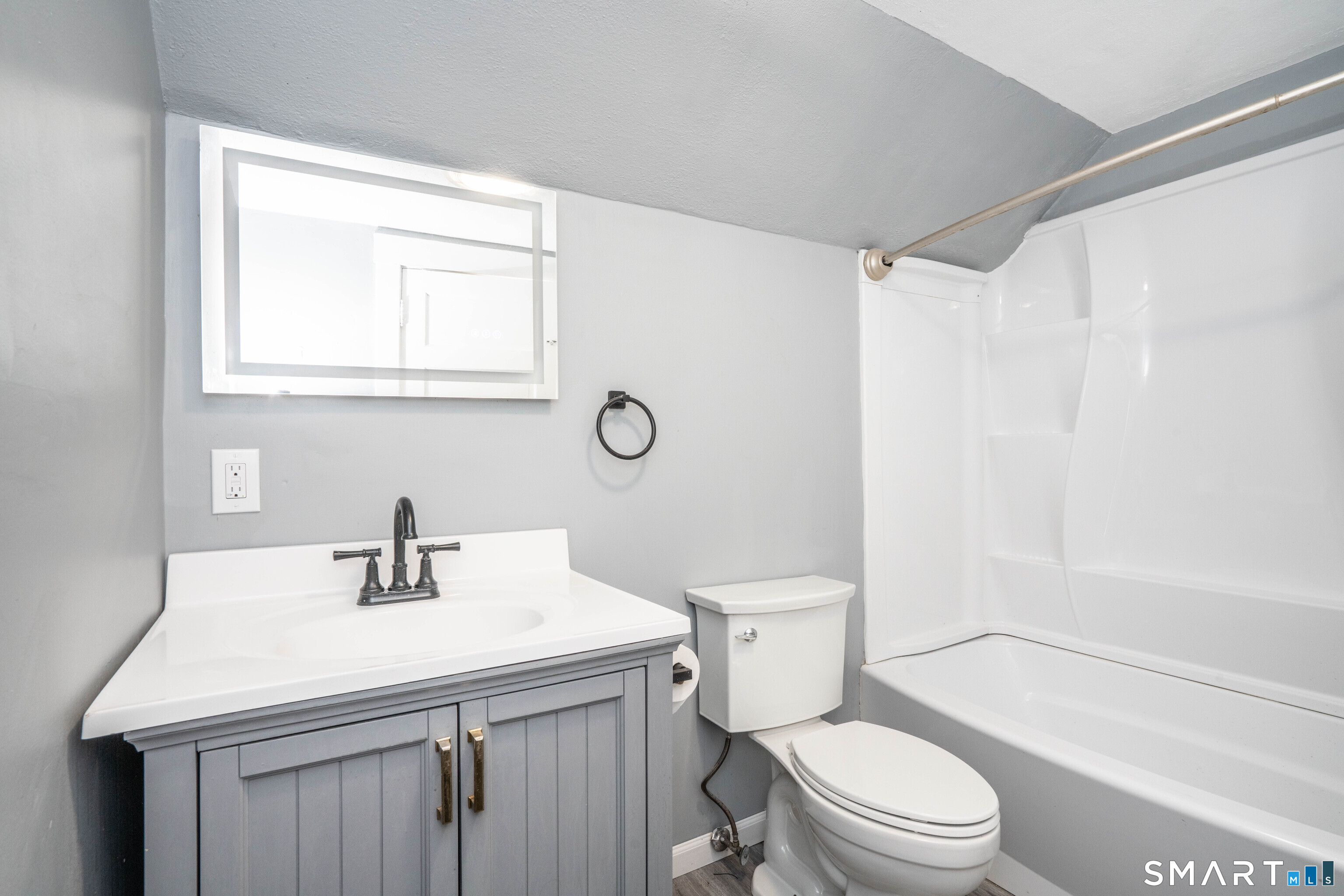 109 Grennan Road West Hartford CT 06107