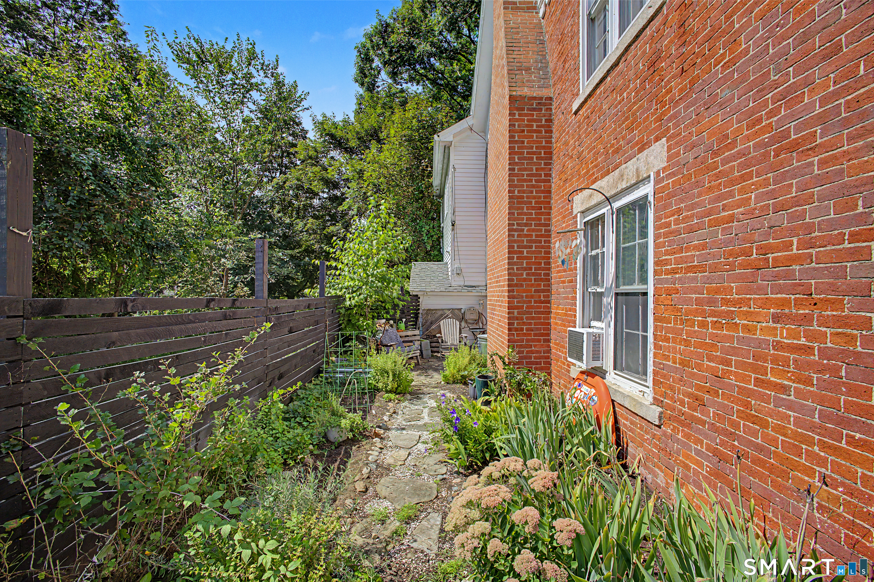 89 Broad Street Killingly CT 06239