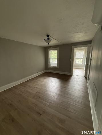 32 Clinton Avenue New Haven CT 06513