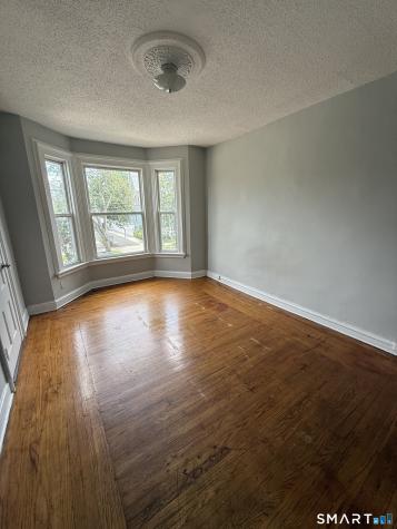32 Clinton Avenue New Haven CT 06513