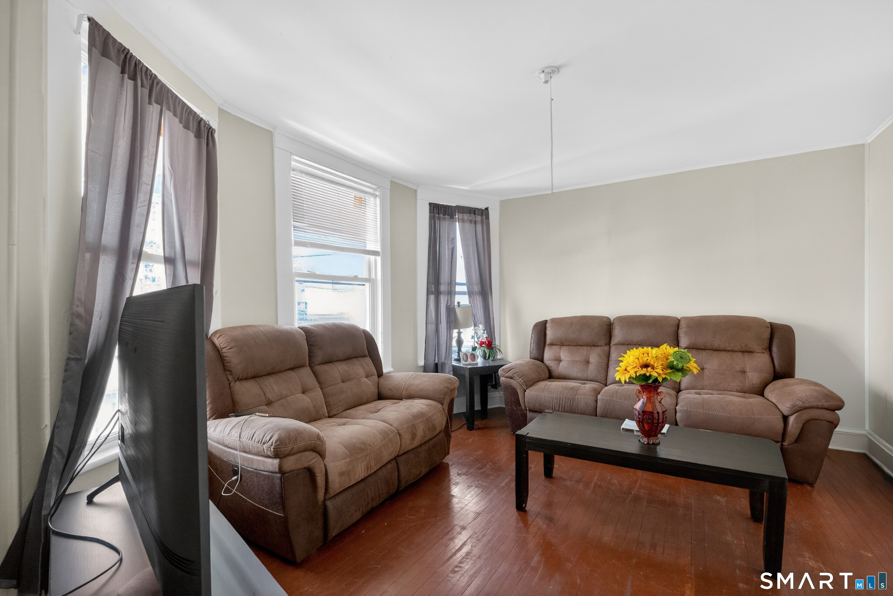 727 Iranistan Avenue Bridgeport CT 06605