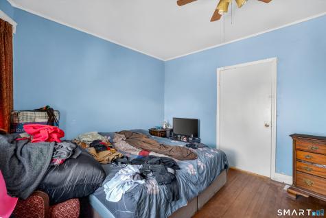 727 Iranistan Avenue Bridgeport CT 06605