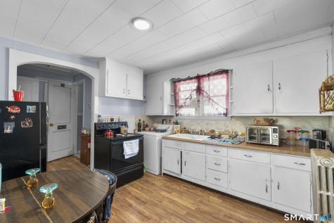 72 South St Extension Bristol CT 06010