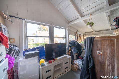 23 Bungalow Lane Branford CT 06405