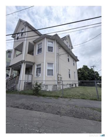 121 Calhoun Place Bridgeport CT 06604