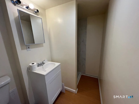 872 Bank Street Waterbury CT 06708
