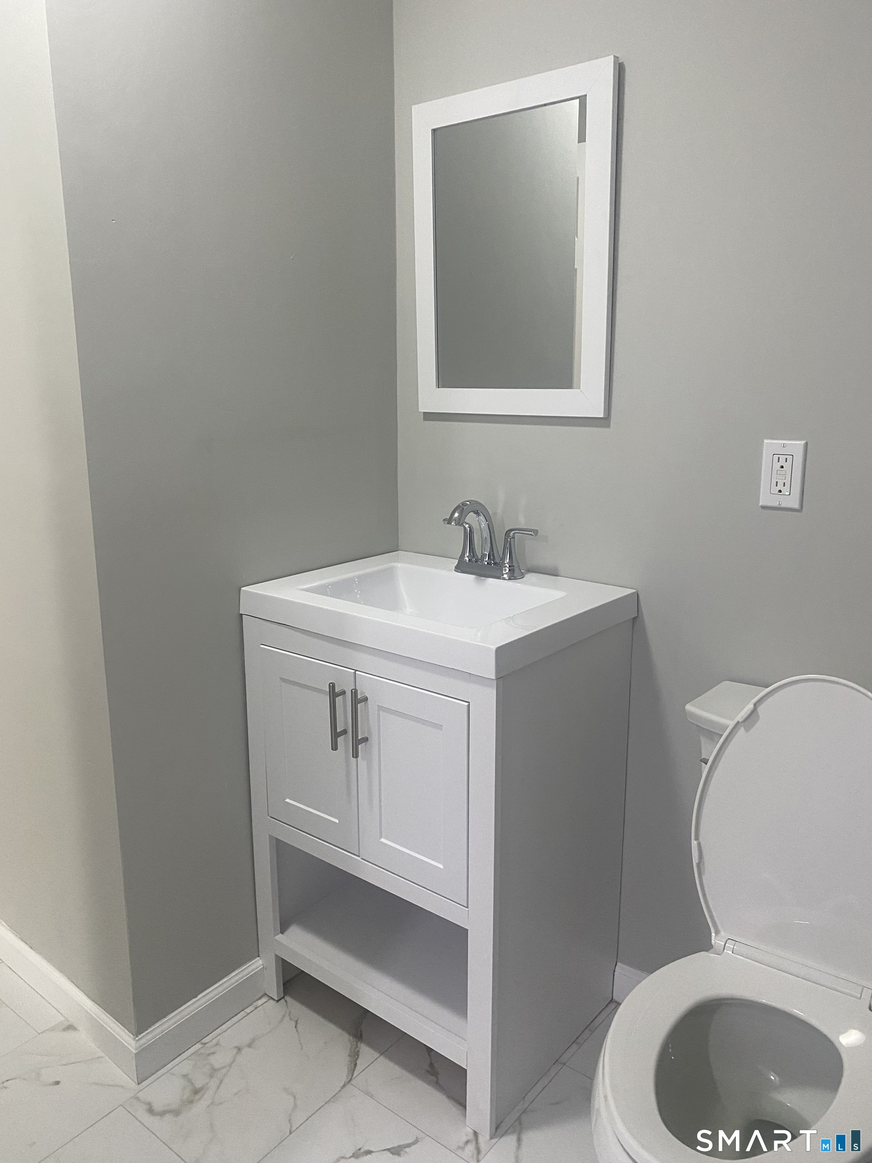 644-646 Hallett Street Bridgeport CT 06608