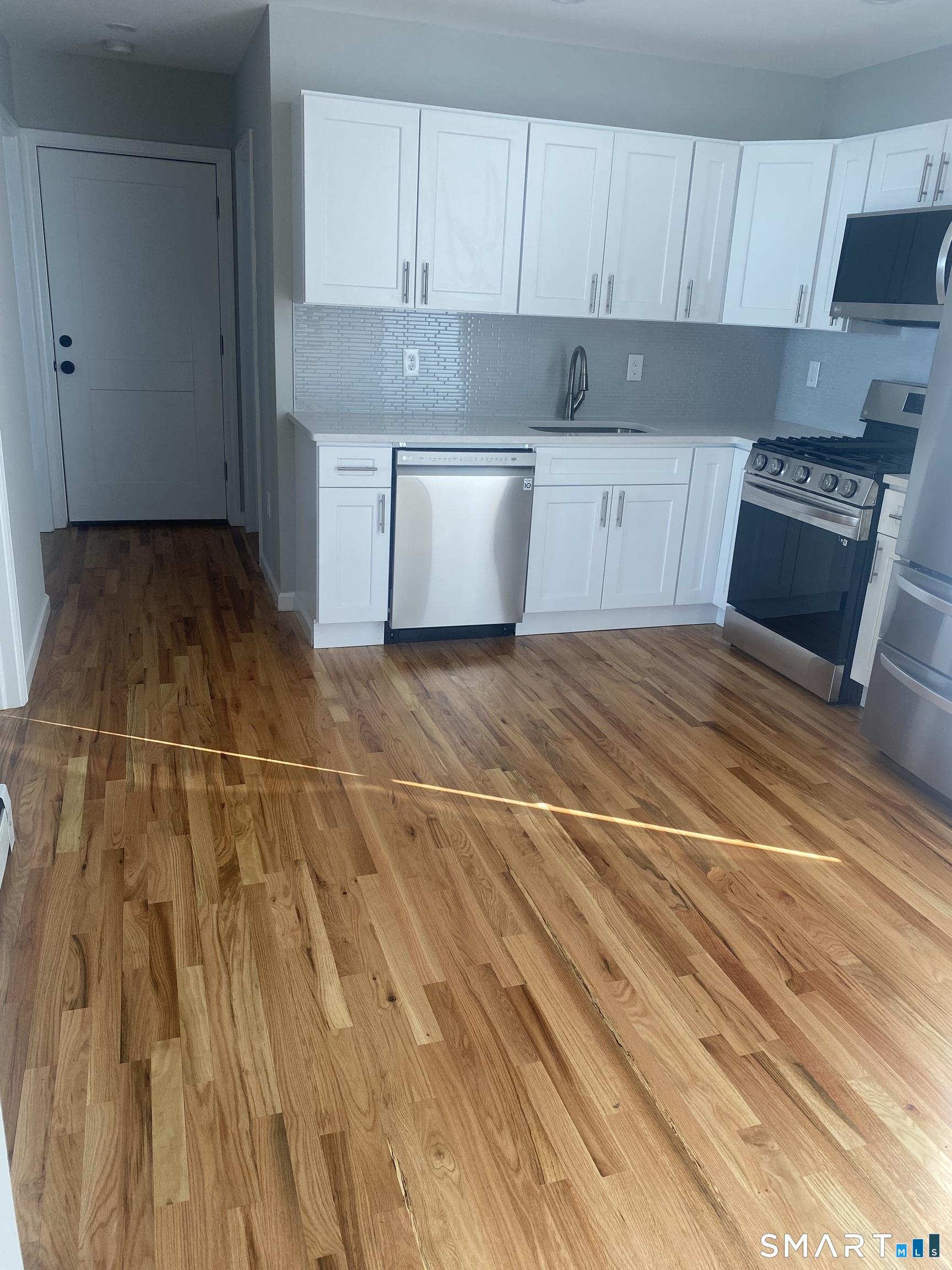 644-646 Hallett Street Bridgeport CT 06608