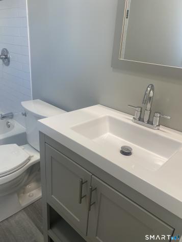 644-646 Hallett Street Bridgeport CT 06608