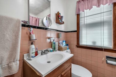 398 & 402 Boston Post Road Waterford CT 06385