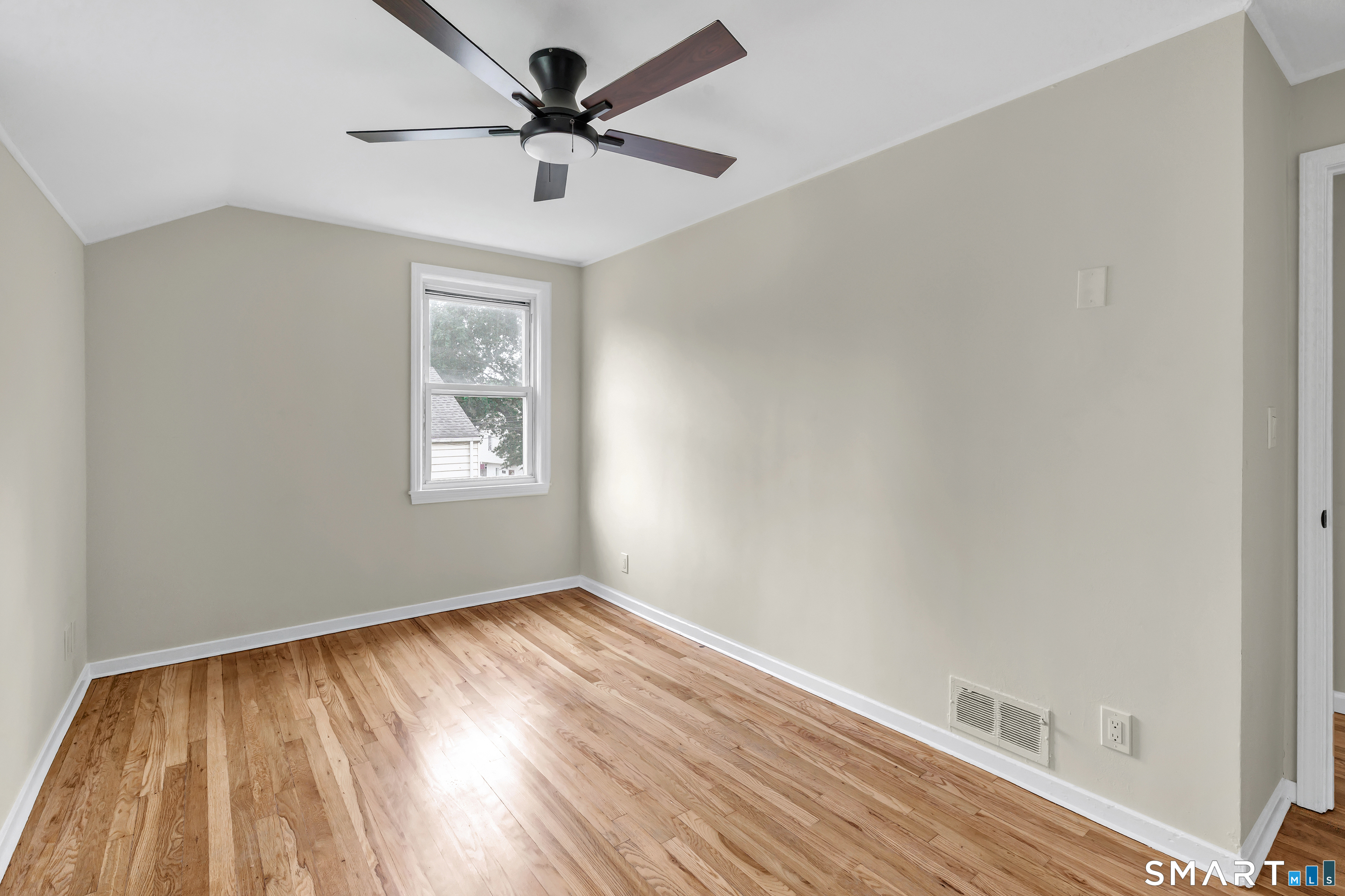 150-152 Alexander Drive Bridgeport CT 06606