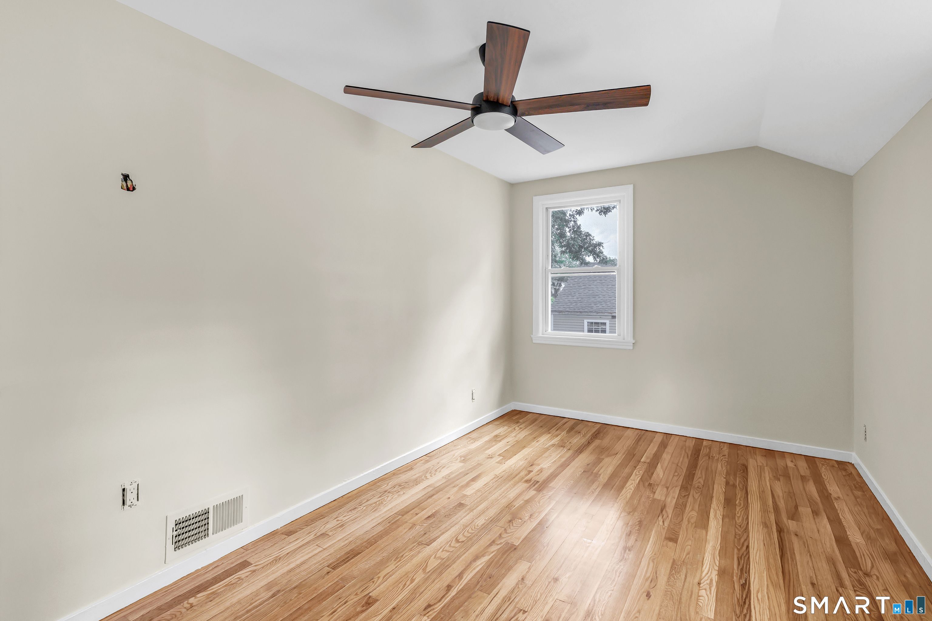 150-152 Alexander Drive Bridgeport CT 06606