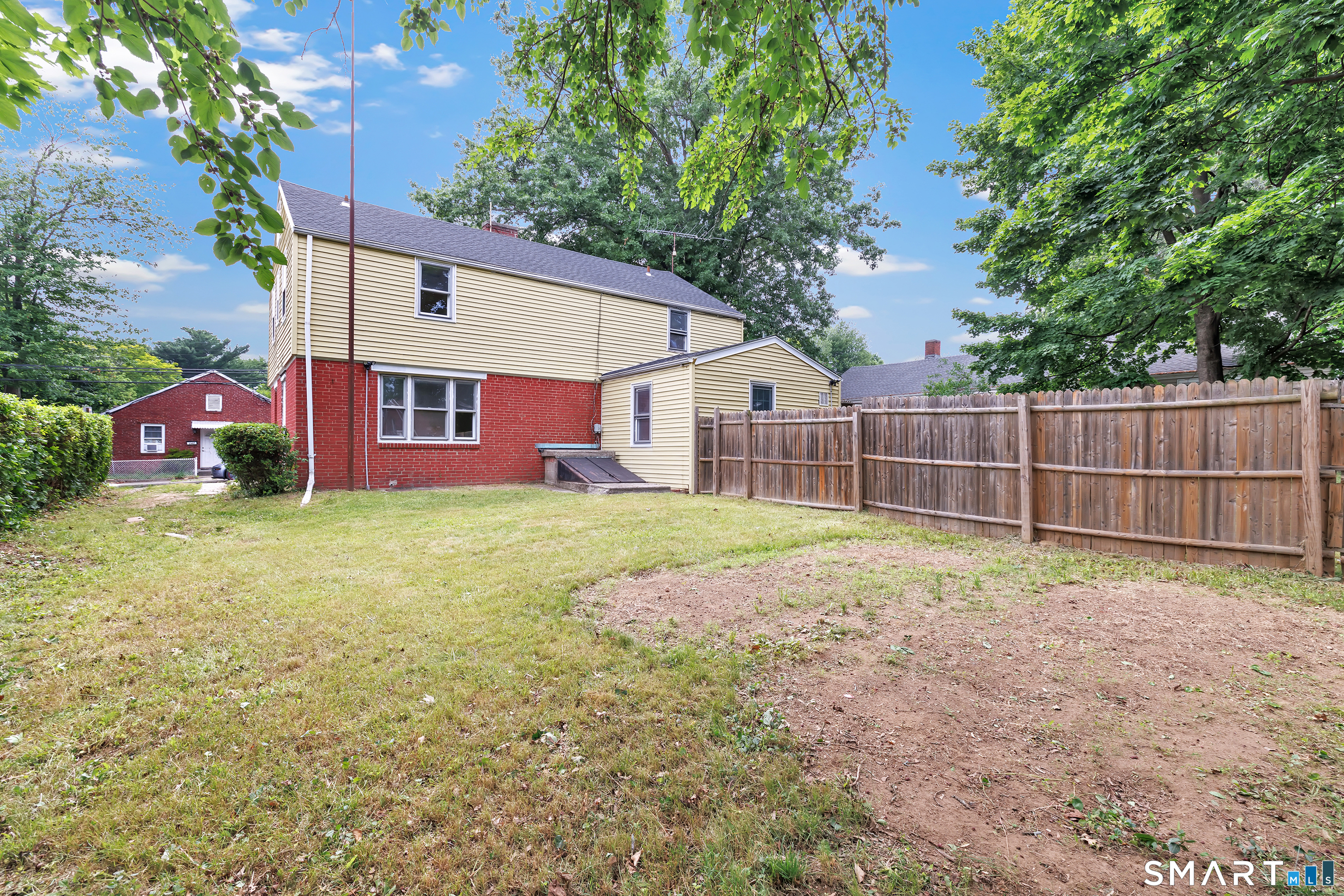 150-152 Alexander Drive Bridgeport CT 06606