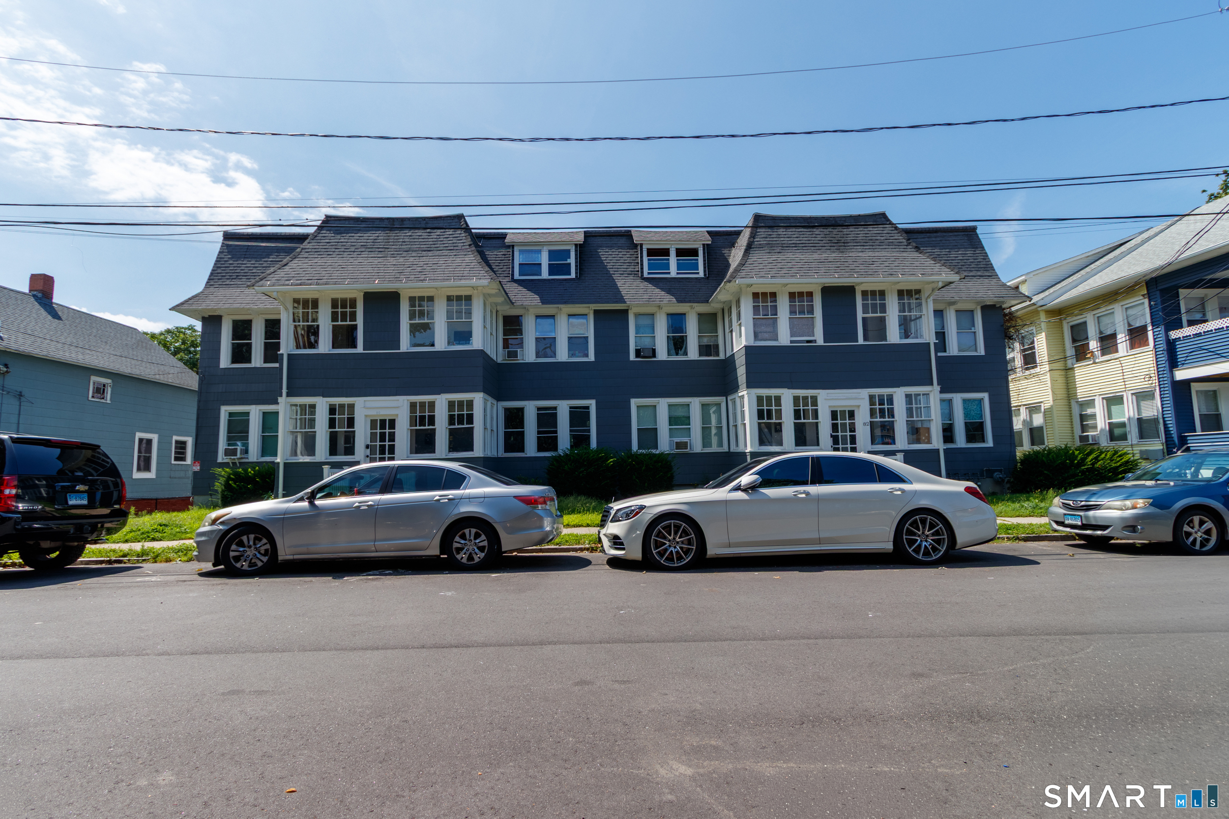82 Maple Avenue New London CT 06320