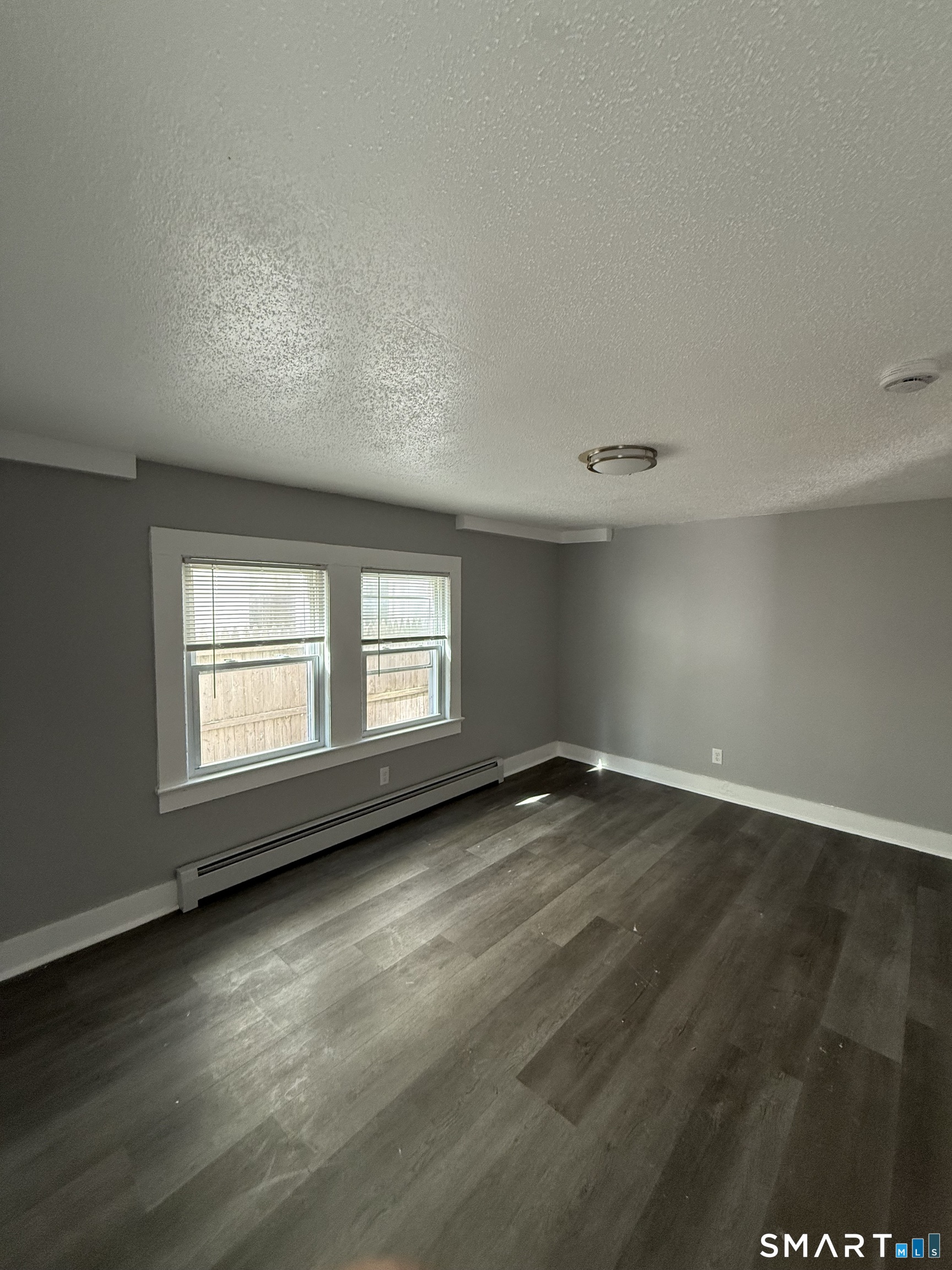 82 Maple Avenue New London CT 06320